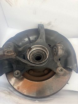 2014 Toyota Camry SE Front Steering Knuckles Pair