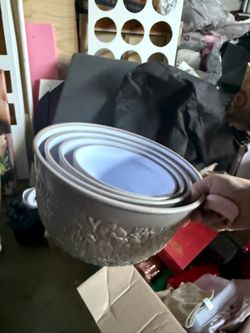 Mixing bowls