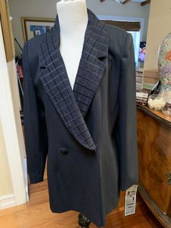 Suit New With Tag Size 12 Jacket Can Be Work  Without Collar For A Different Look 
