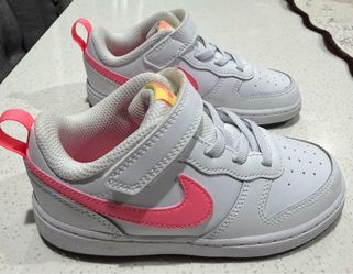 Nike Girls Shoes size 10c