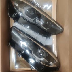 2019 - 2023 BMW X5 X6 Headlight Assembly - Left and Right 