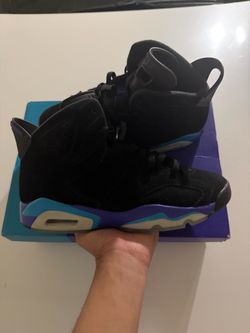 Jordan’s 6s auqa