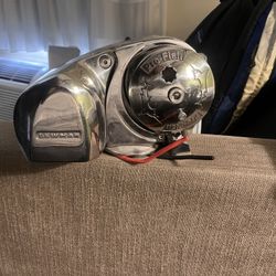 lewmar pro series 700 anchor windlass brand new