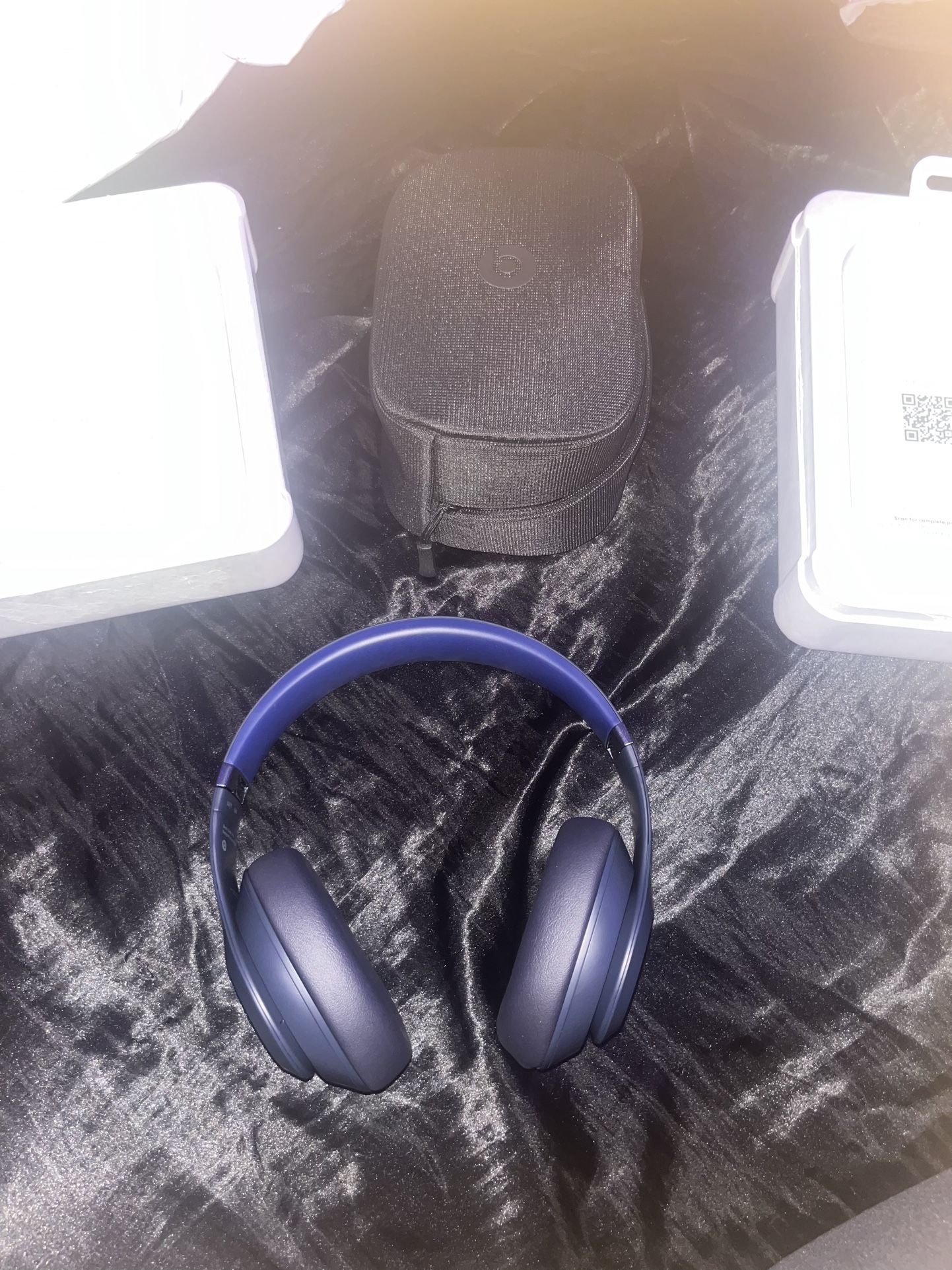 Beats Studio Pro-Navy Blue (WILL NEGOTIATE PRICE)