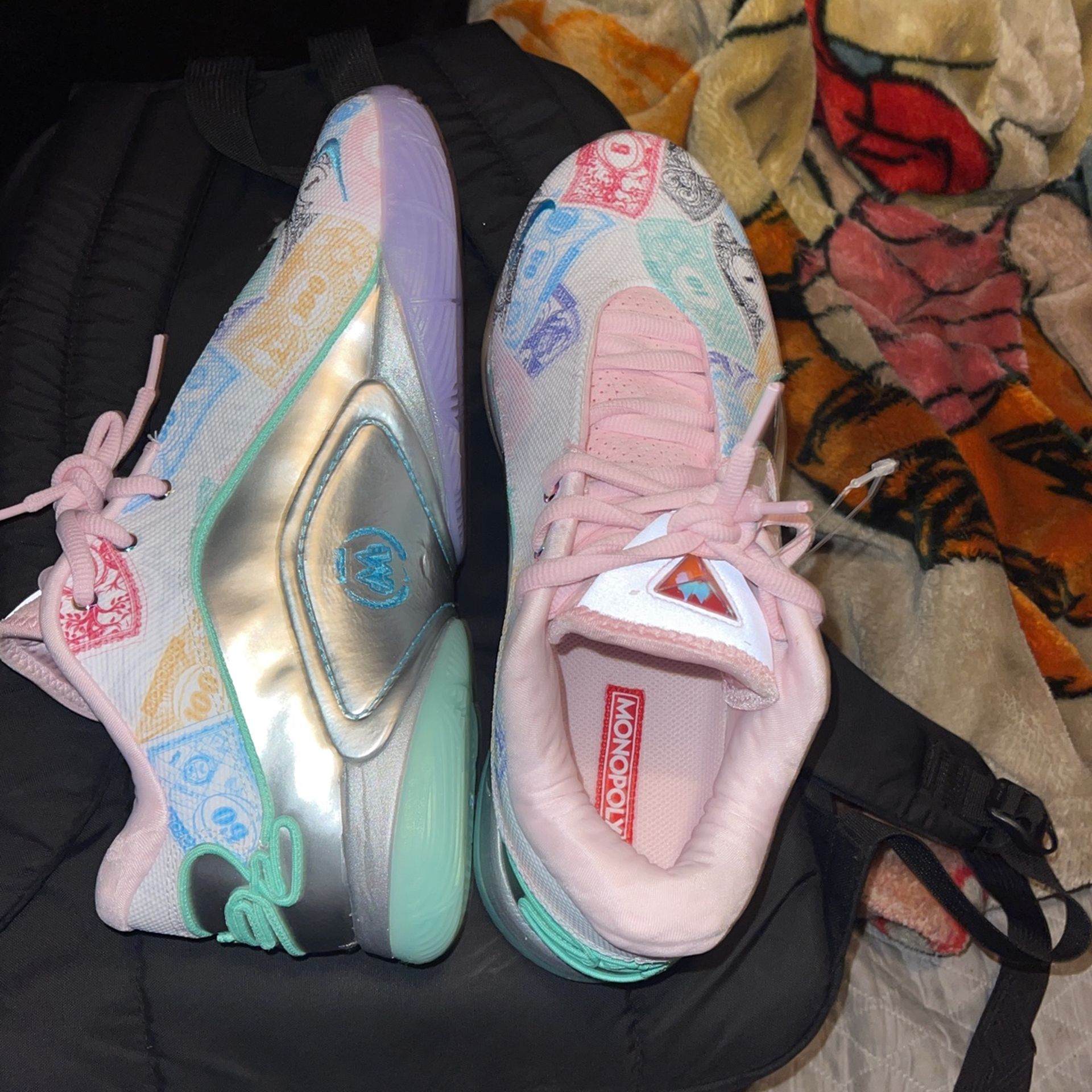 Nike Monopoly LeBrons Xxii