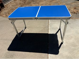Vingil Lightweight Folding Camp Table Blue