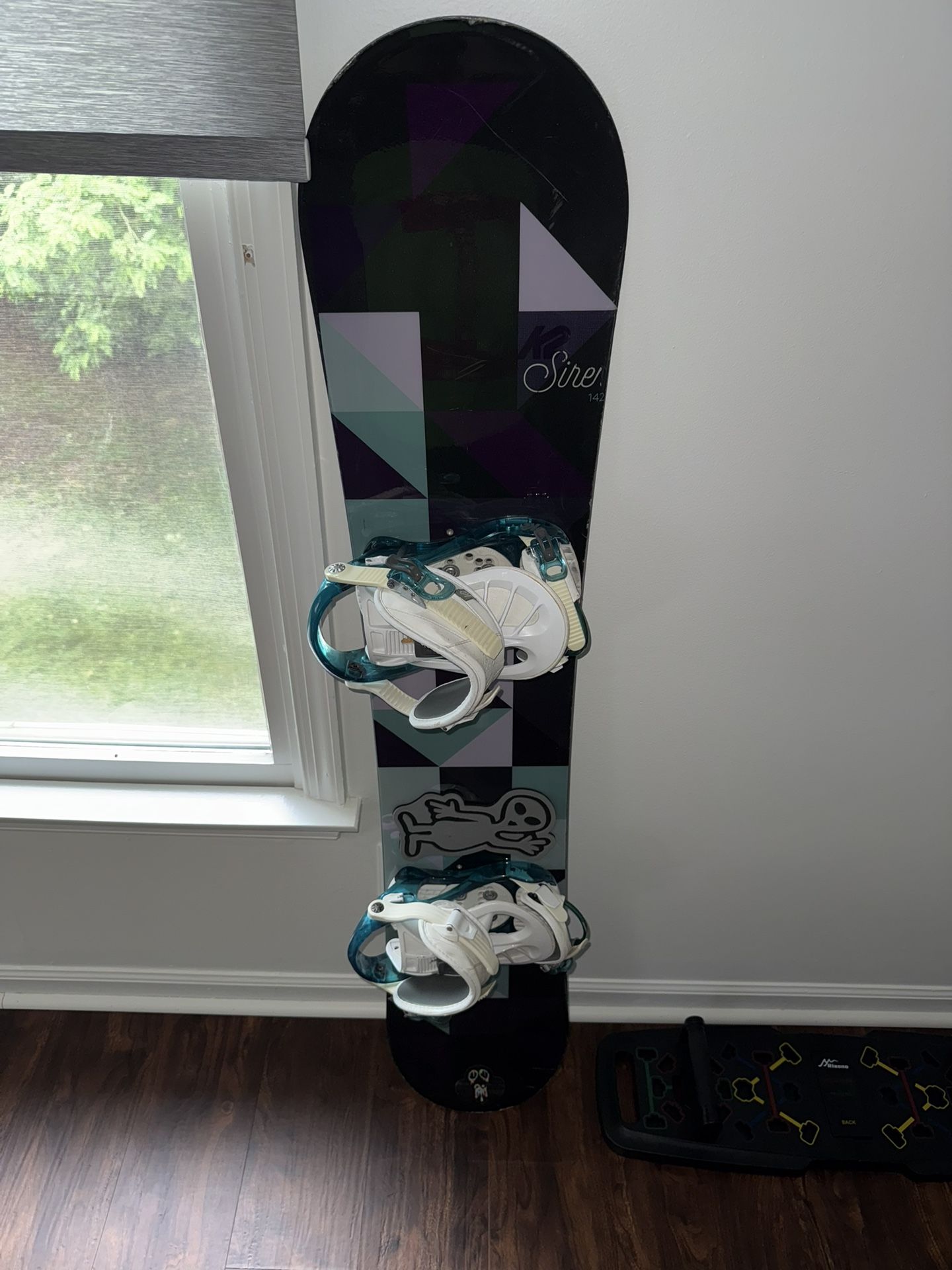 K2 Siren Women's Snowboard 142 CM