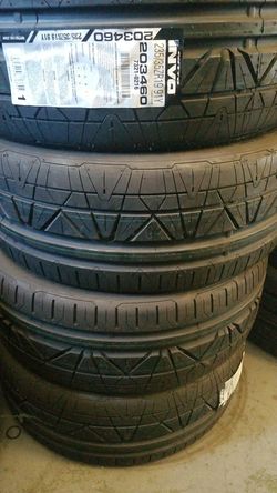 235/35ZR19 nitto invo