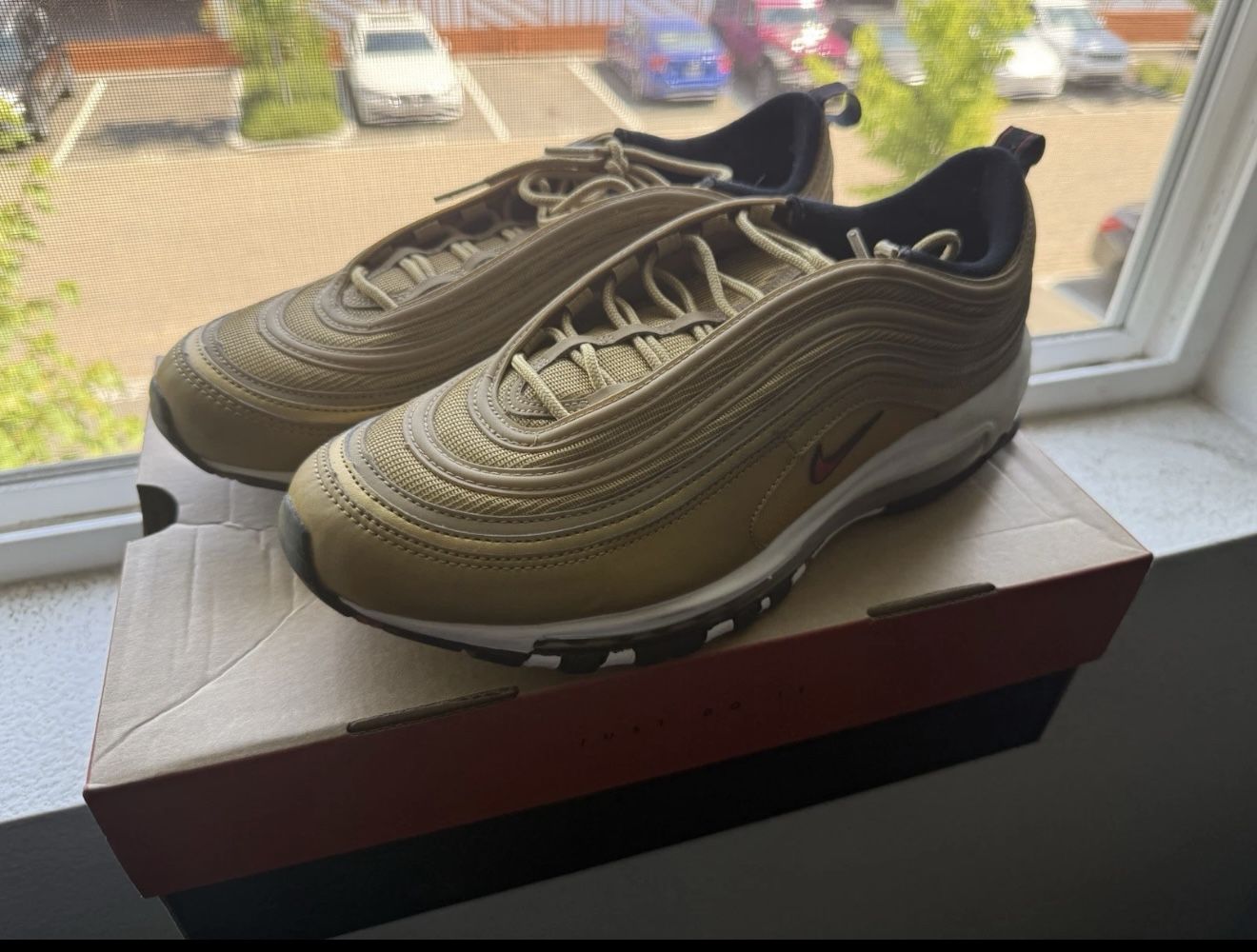 Nike Airmax 97 Gold Bullet Size 11.5