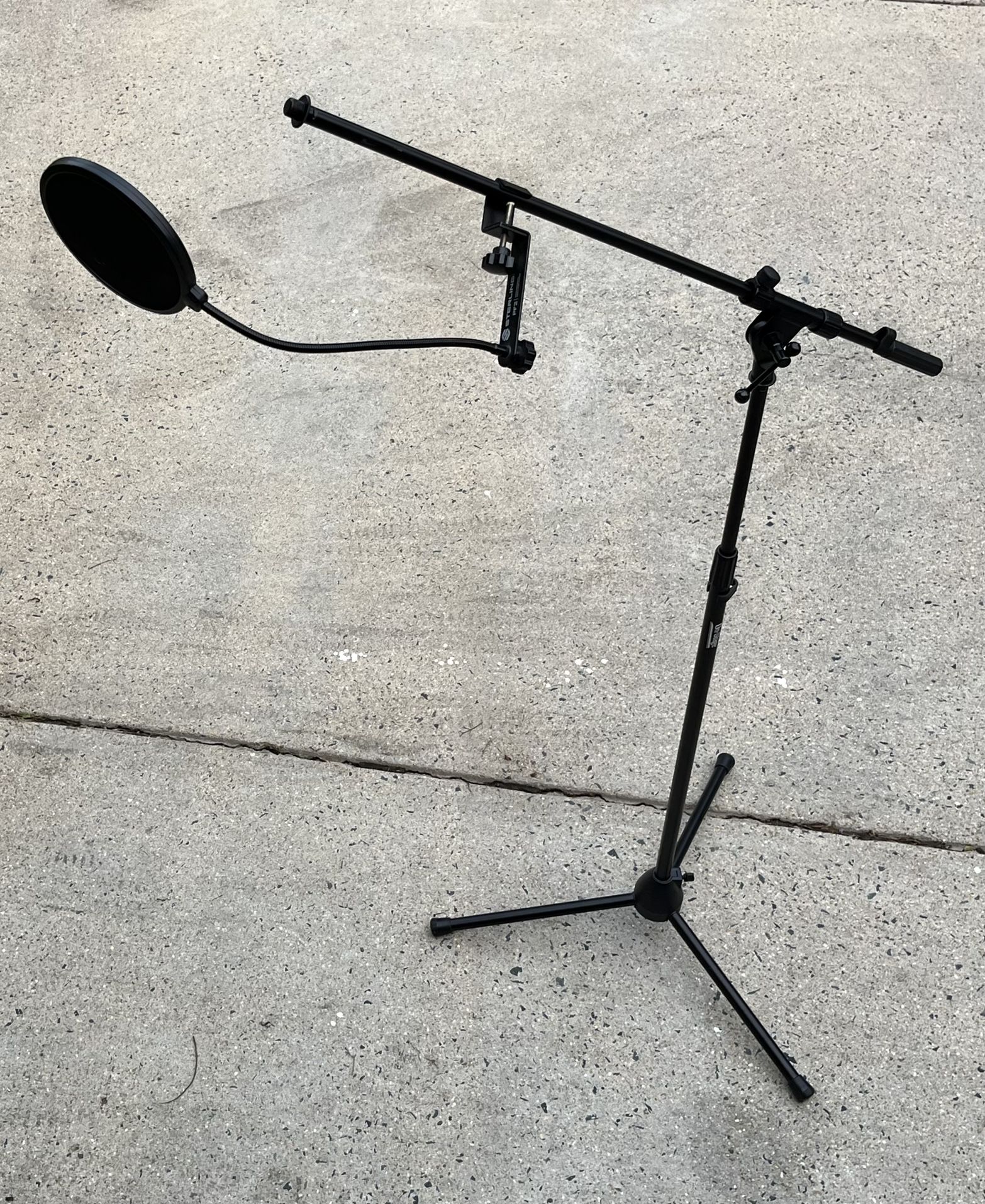 4 OnStage Mic Stands + Pop Filter + 25’ Guitar Cable
