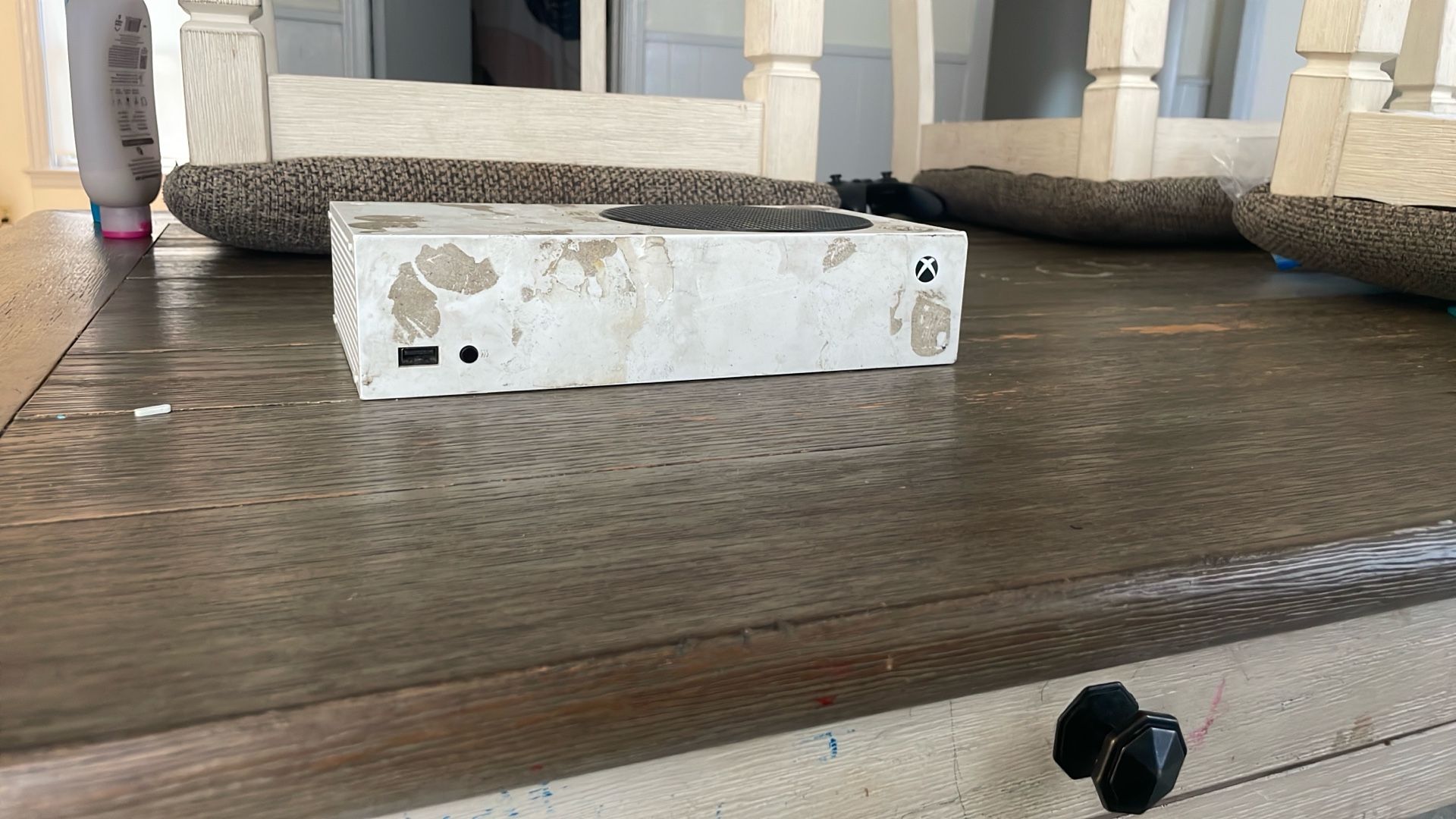 Comes With Wires Look Dirty Cause Of Old Sticker