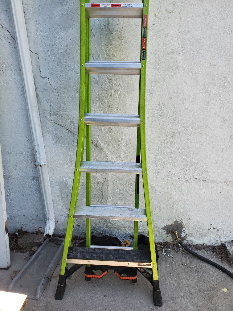 8' 3-In-1 King Kombo Ladder 