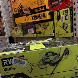 RYOBI 1800 PSI PRESSURE WASHER ( ELECRIC) $89