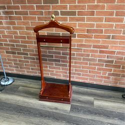 Vintage cherry Woof Bombay Suit Valet with brass hardware