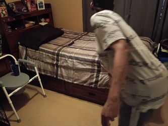 Queen size bed room set and twin bed