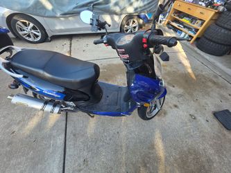 Challenger Racing Series Scooter