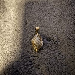 Diamond Pendant 