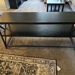 Entertainment center
