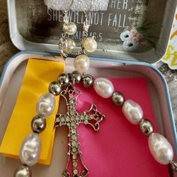 Give It To God Box With A Chain And Earrings 