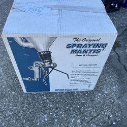 Original Spraying Mantis Gun And Hopper