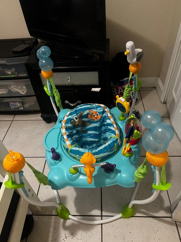 Finding Nemo Bouncer ( Good Condition)