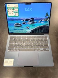 Macbook Air 13” 2025