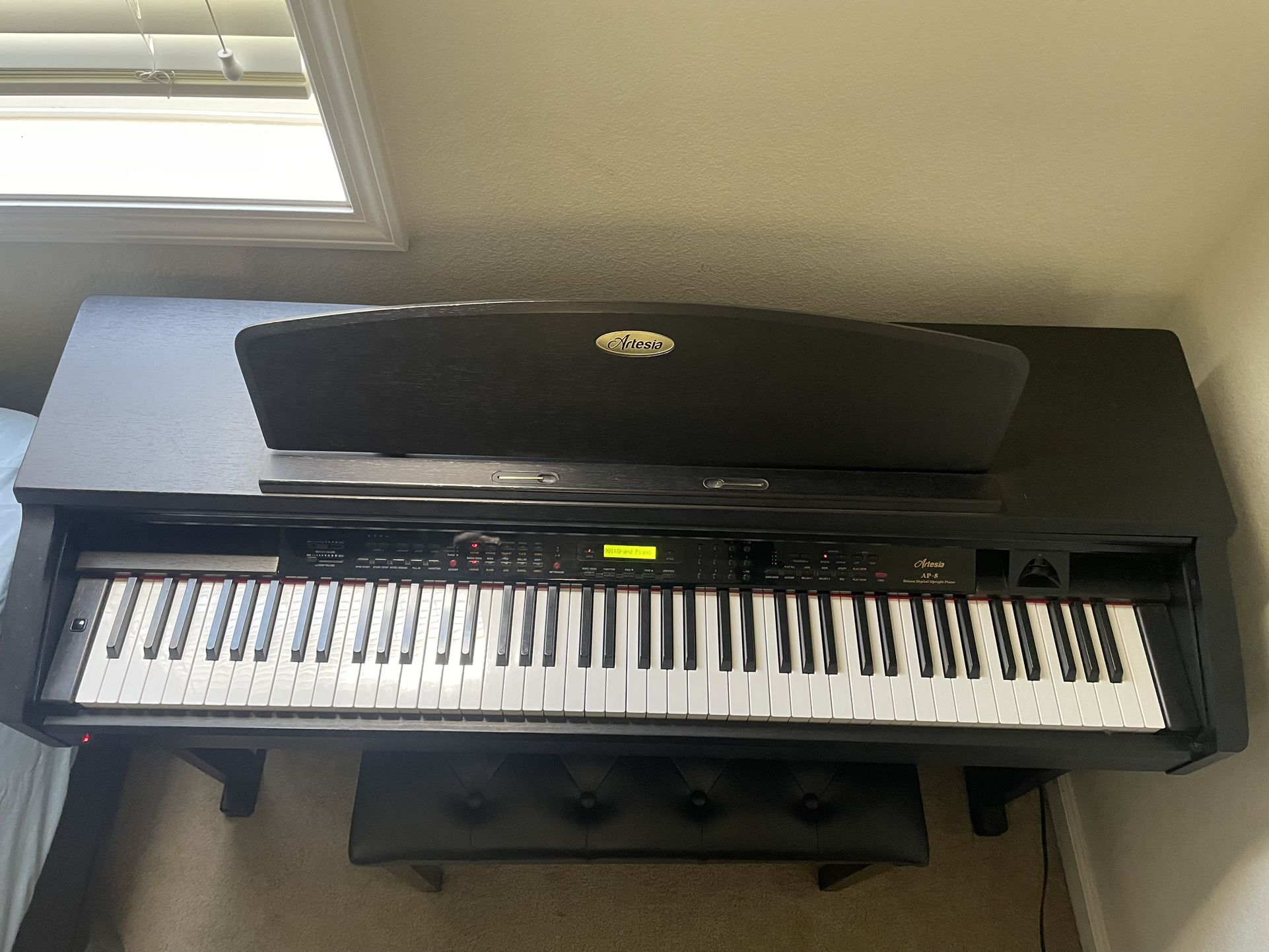 Used Upright Piano For Sale