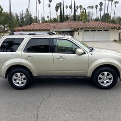 2010 Ford Escape 