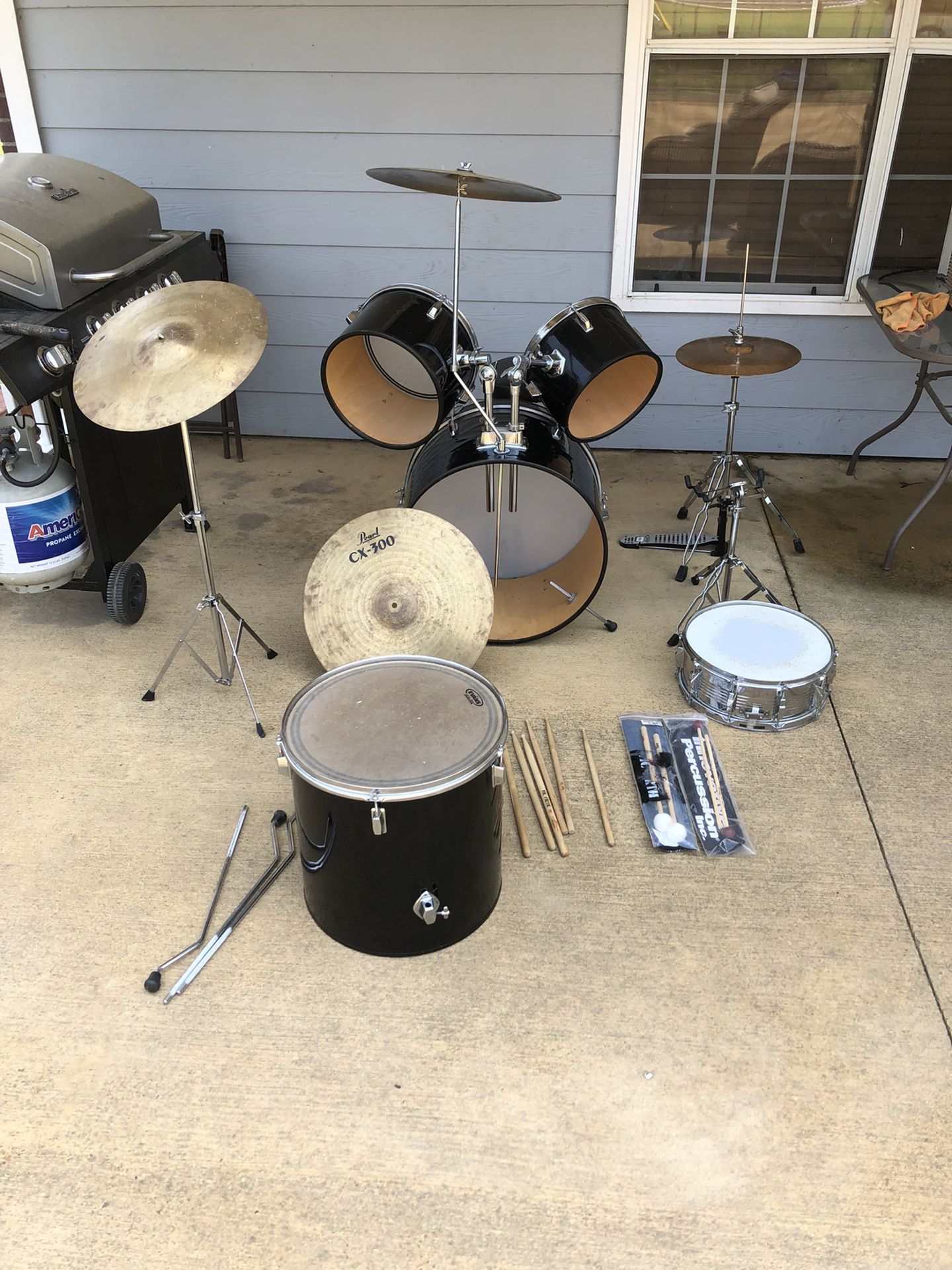 Used Drum Set 