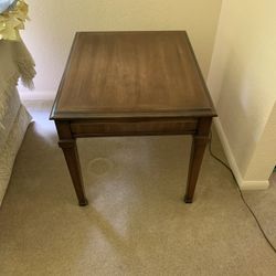Vintage Mid-Century Modern Lane Solid Wood Side Table