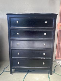 Dresser