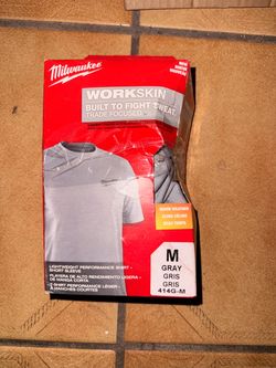 Milwaukee shirt medium