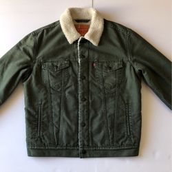 New Levi’s Jacket Size M 