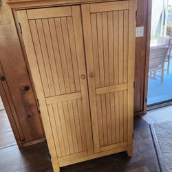 Computer Hutch 