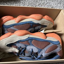 Men’s Yeezy boost 700