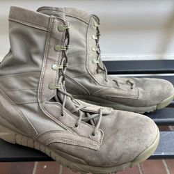 Military Surplus Nike SFB 8" Tactical Boots Mens Size11