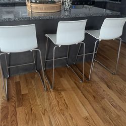 3 Bar Stools 