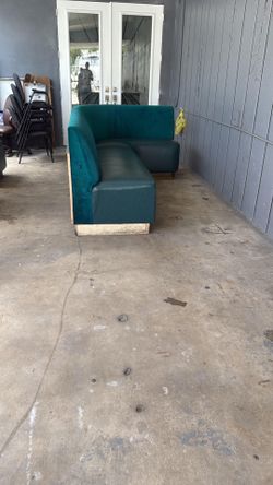 I have 2 of this bench
