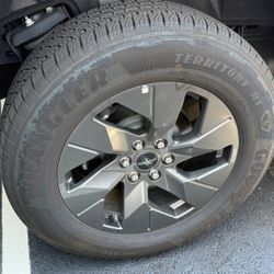 Ford F 150 Stock Wheels And Tires, Brand New Only 4k Miles 