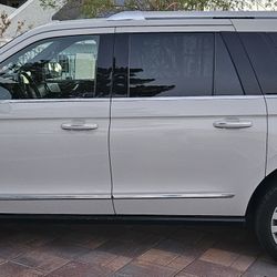 2020 Lincoln Navigator L