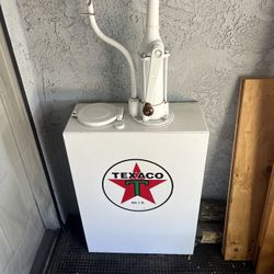 Texaco Oil Pump (vintage)