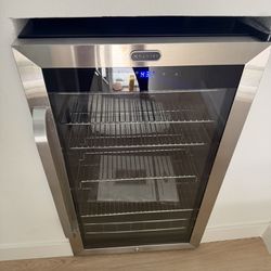 Whynter 136 Can Mini Fridge - New! 
