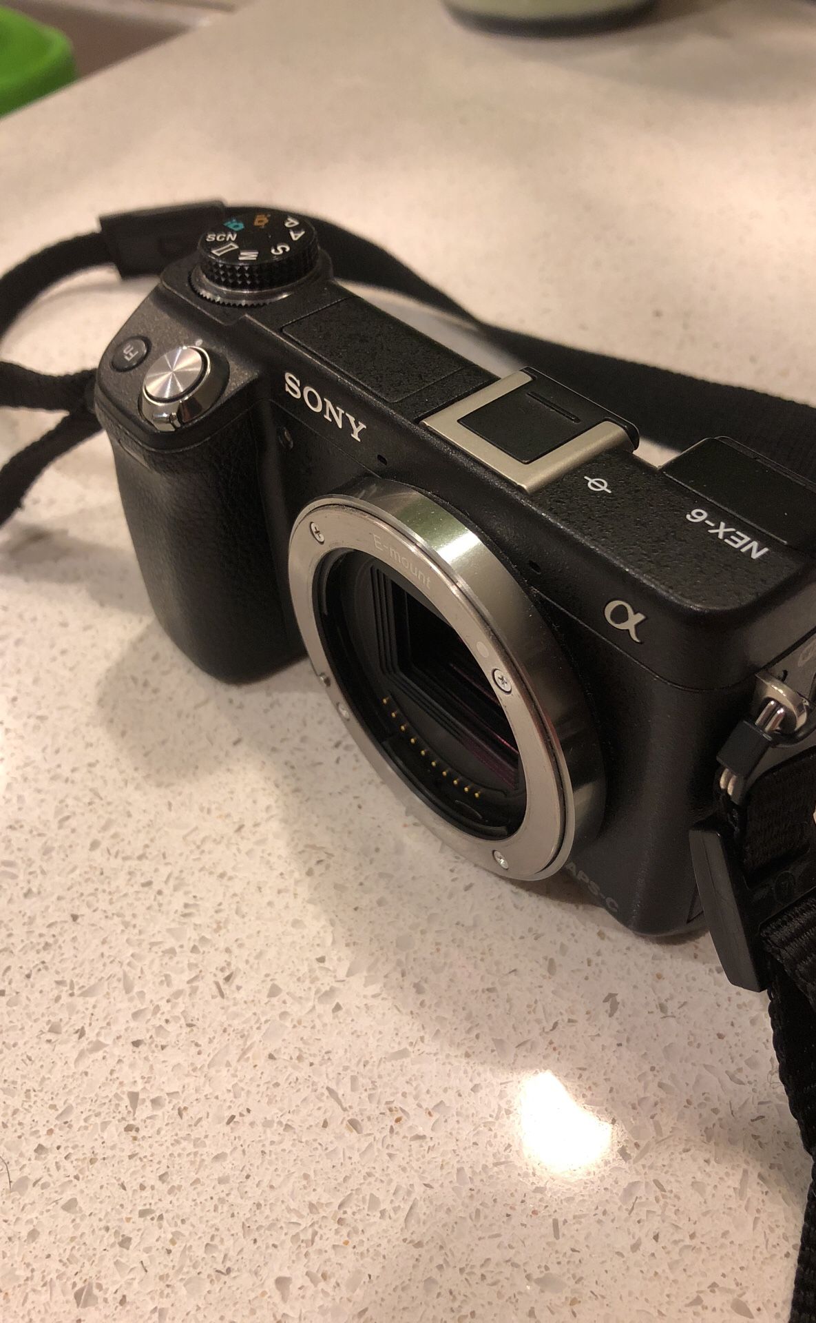 Sony NEX 6 Mirrorless camera Body Only