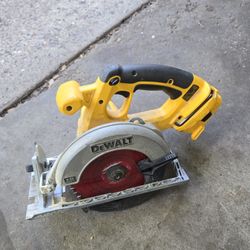 Dewalt Saw