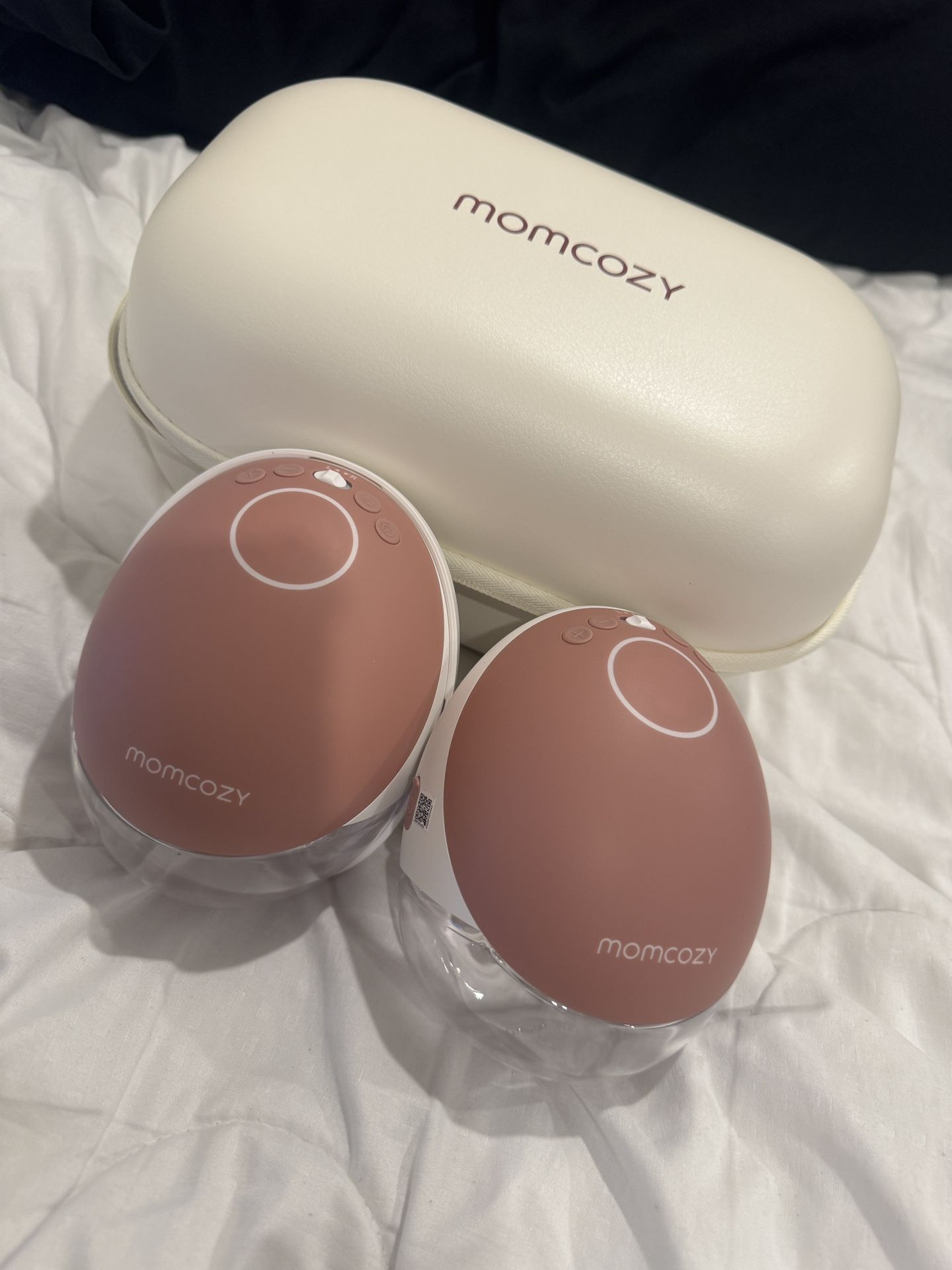 Momcozy Mobile Flowâ„¢ Hands-Free Breast Pump | M9