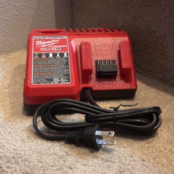 Milwaukee M12 and M18 Charger