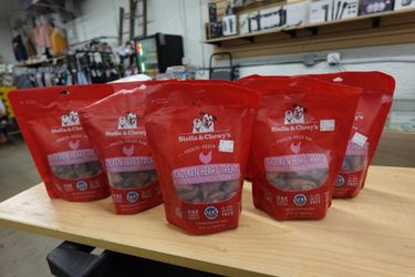 3oz Stella & Chewy’s Freeze-Dried Chicken Heart Dog Treats