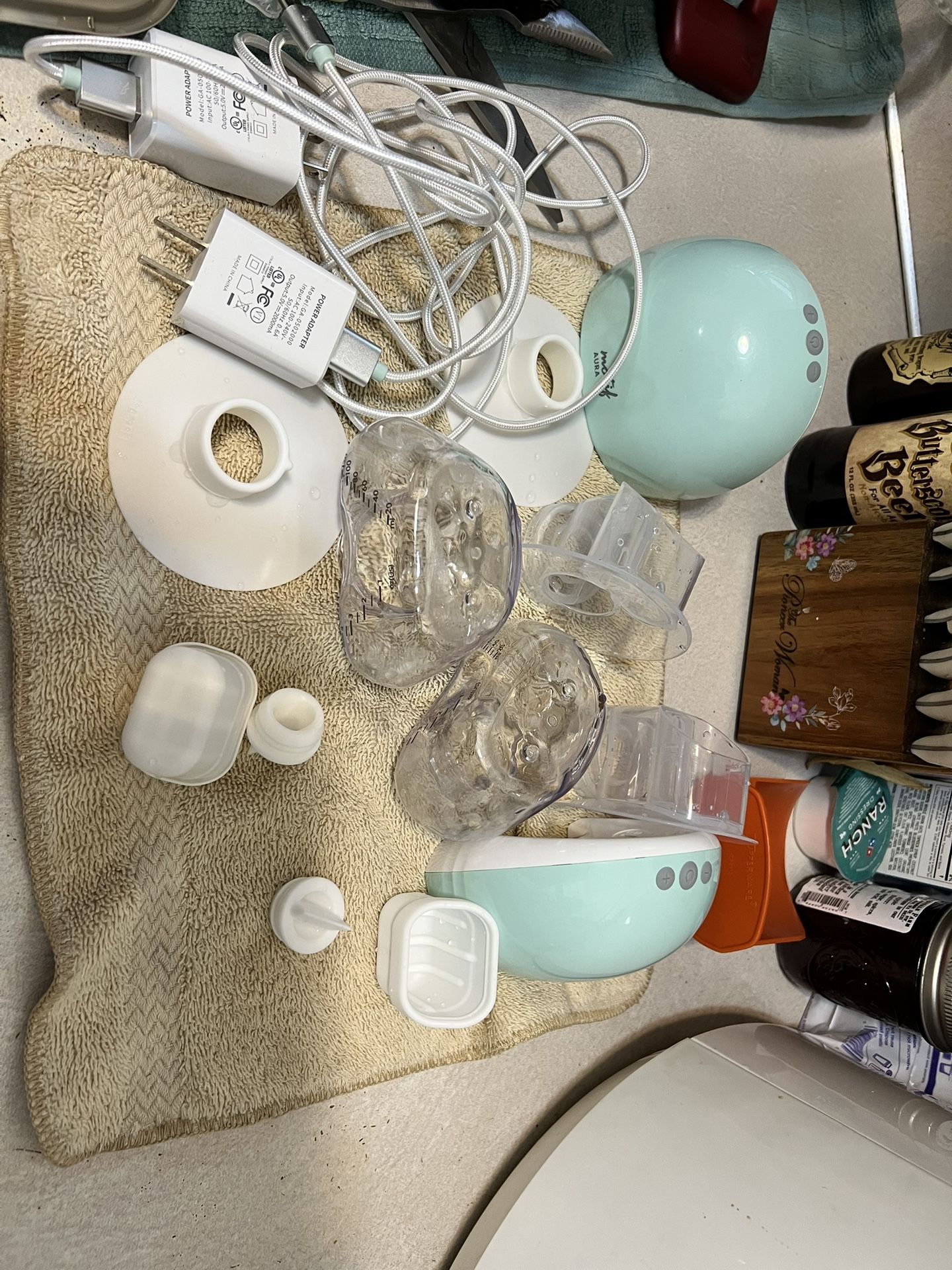 Motif Aura Breast Pump