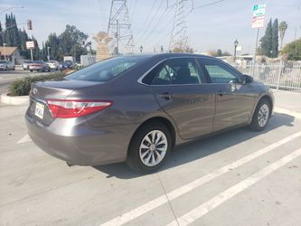 2016 Toyota Camry por $12000