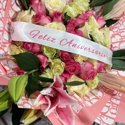 Anniversary Ramo $135 50 Count Rose With Lilys 